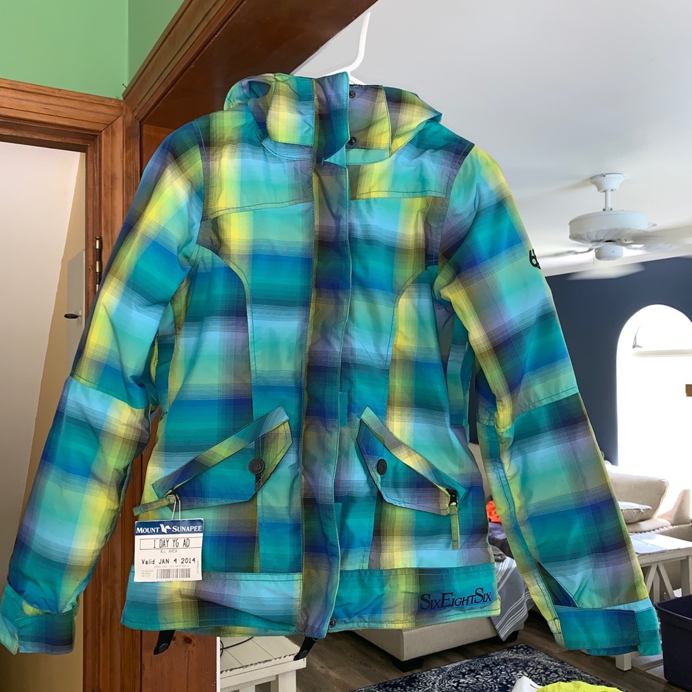 Ski / Winter Jacket - image 1